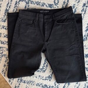 listing-status-banner